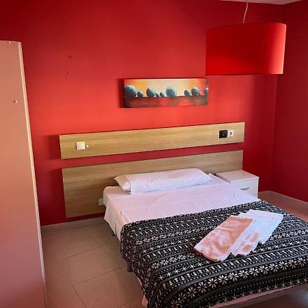 Отель Residencia Vista Alegre Сантьяго-де-Компостела Экстерьер фото