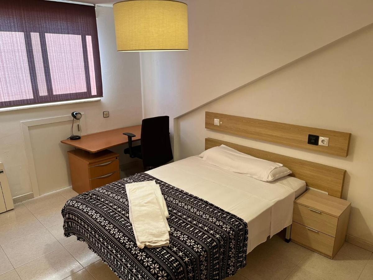 Отель Residencia Vista Alegre Сантьяго-де-Компостела Экстерьер фото