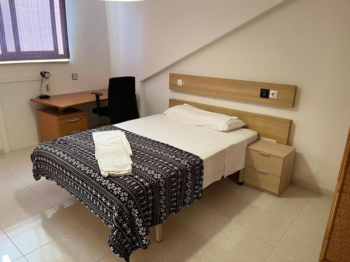 Отель Residencia Vista Alegre Сантьяго-де-Компостела Экстерьер фото